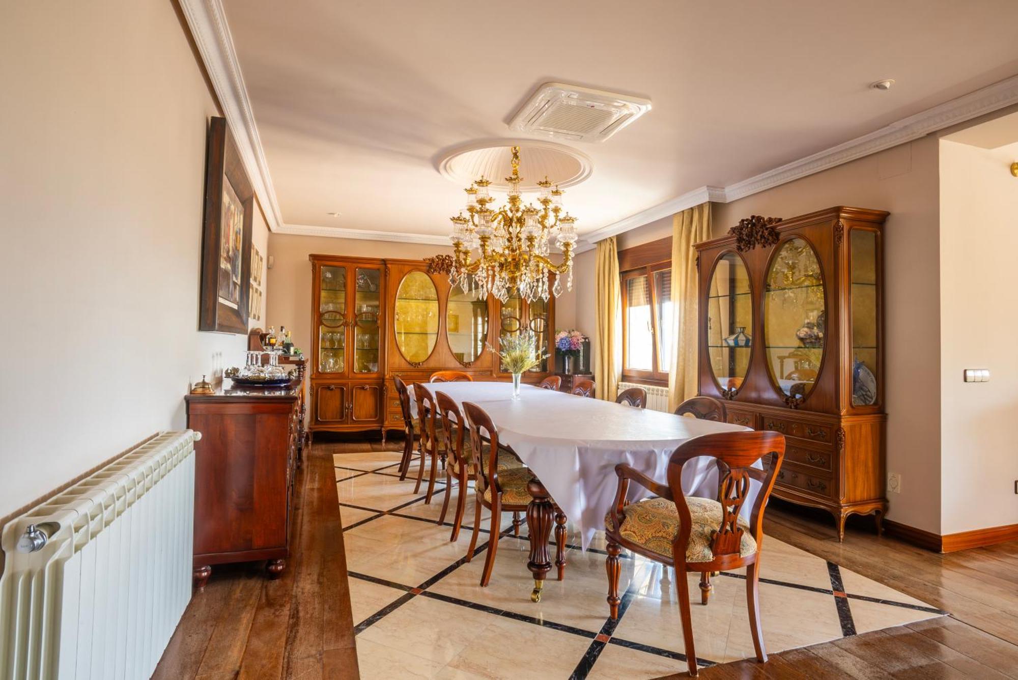 Mansion Con Jacuzzi A 40 Grados, Gran Piscina Y Padel Βίλα El Tiemblo Εξωτερικό φωτογραφία