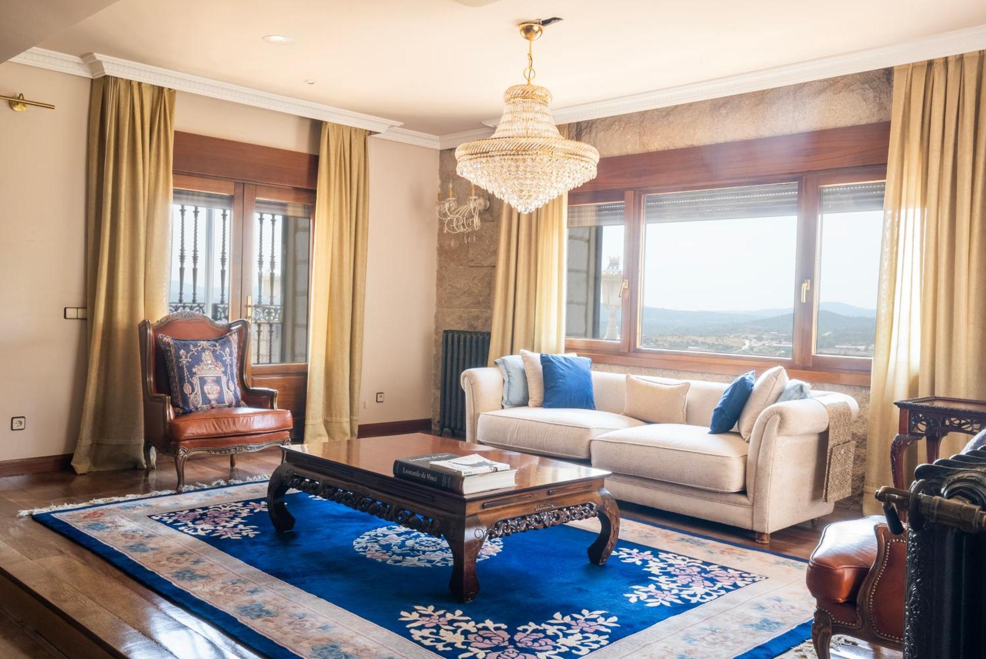 Mansion Con Jacuzzi A 40 Grados, Gran Piscina Y Padel Βίλα El Tiemblo Εξωτερικό φωτογραφία