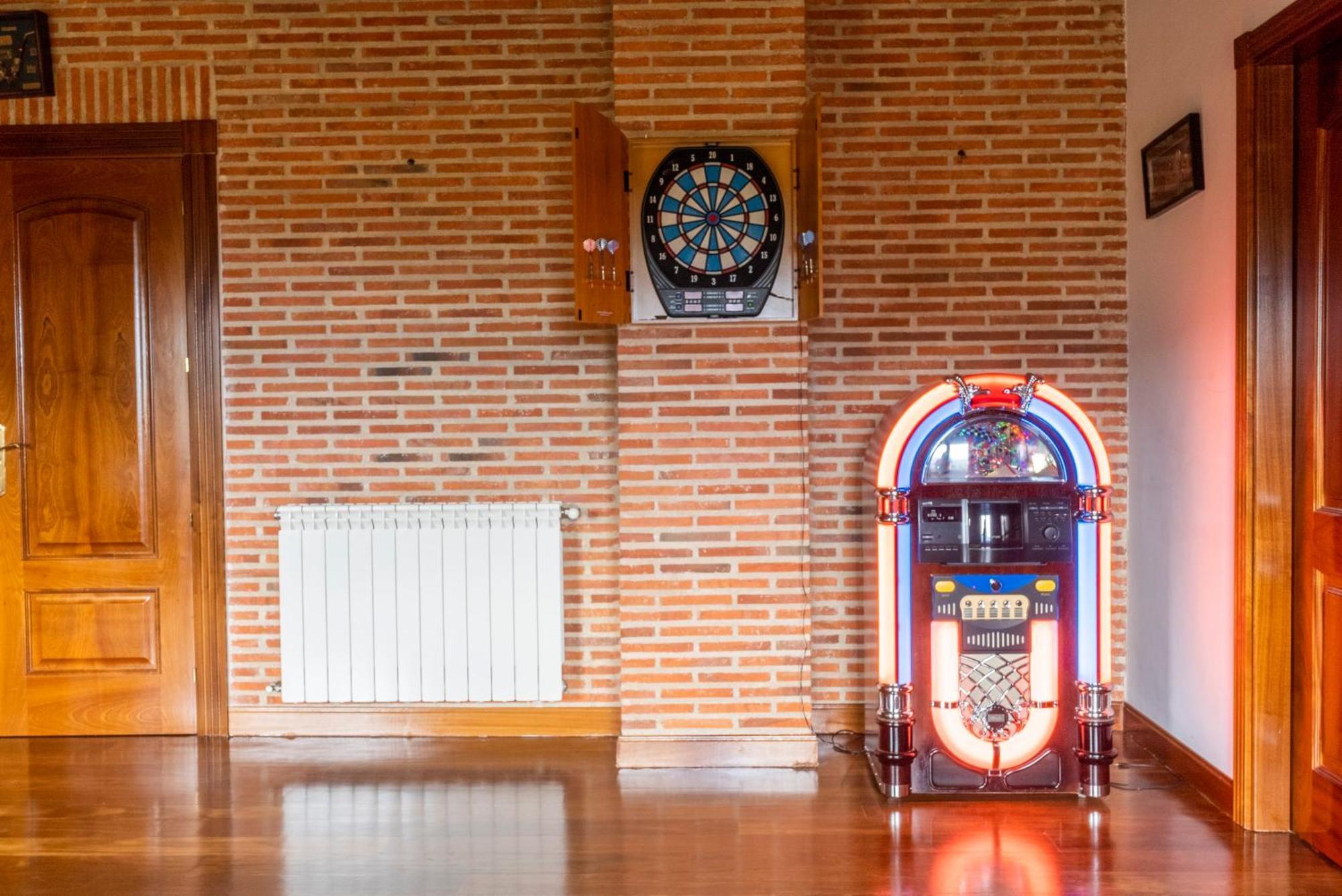 Mansion Con Jacuzzi A 40 Grados, Gran Piscina Y Padel Βίλα El Tiemblo Εξωτερικό φωτογραφία