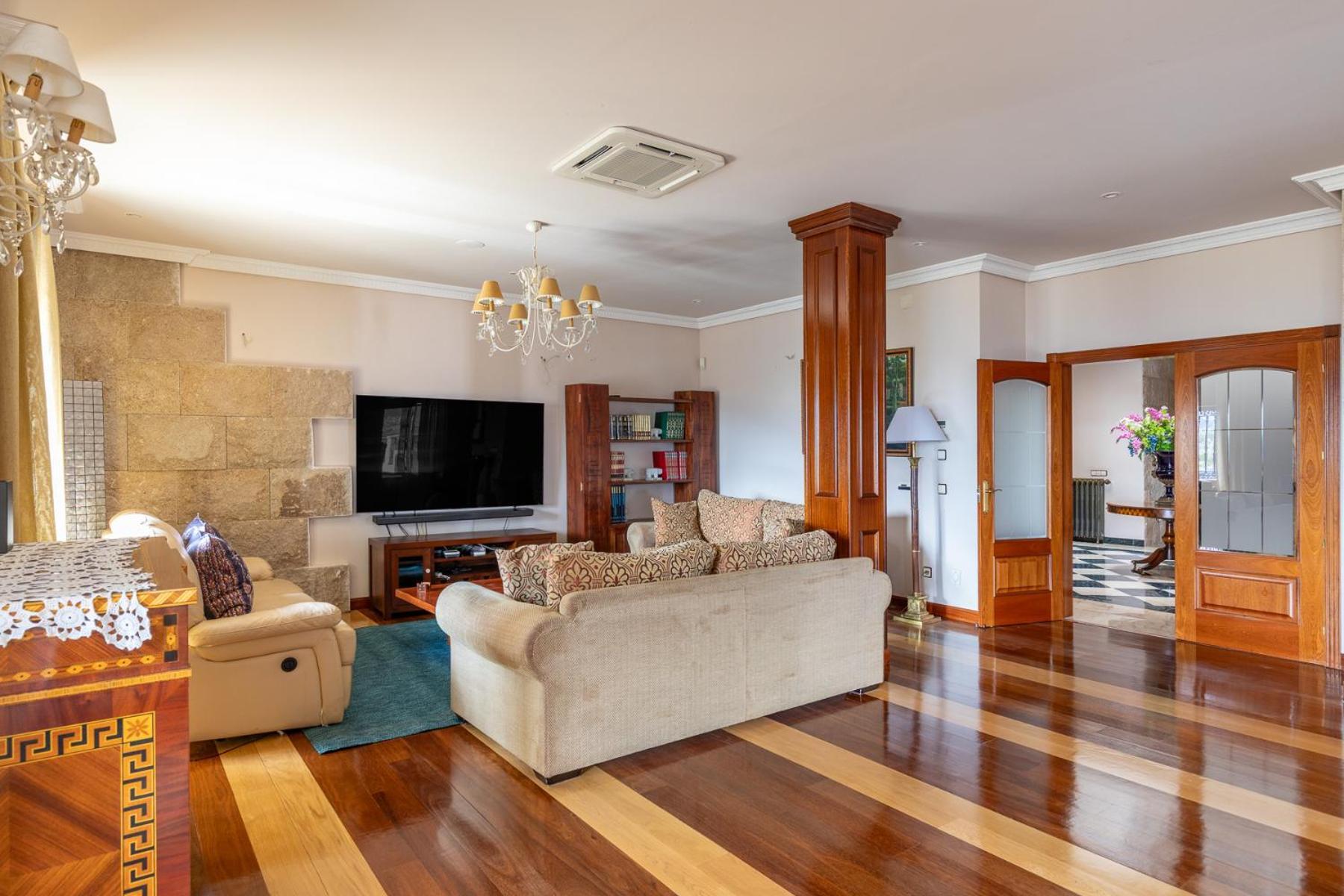Mansion Con Jacuzzi A 40 Grados, Gran Piscina Y Padel Βίλα El Tiemblo Εξωτερικό φωτογραφία